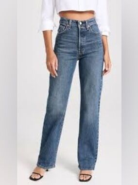 Levi’s Ribcage Bootcut Jeans